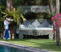 Villa Zambala, Pool side Tagesbett